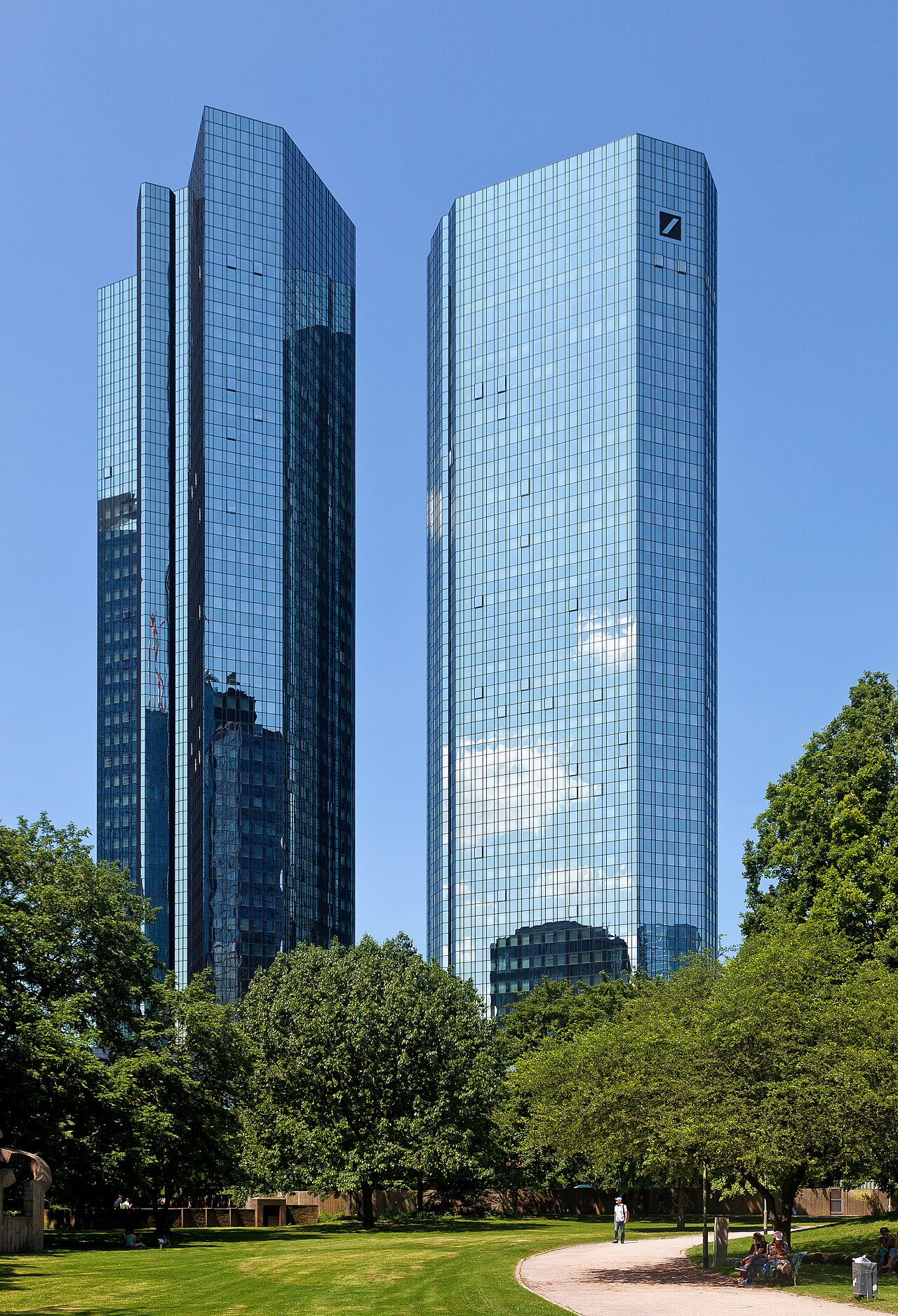 Deutsche Bank'tan rekor faiz geliri: Piyasalarda hareketlilik sürüyor