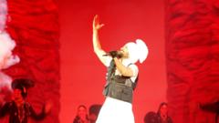 Diljit Dosanjh Wembley'de tarih yazdı: İlk Pencap şarkıcısı