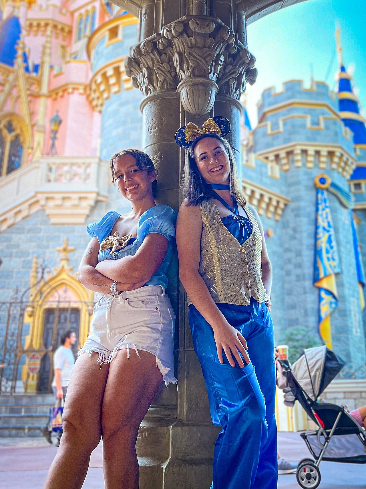 Disney Yetişkinleri: Mickey Kulaklarını Çıkarın ve Büyüyün