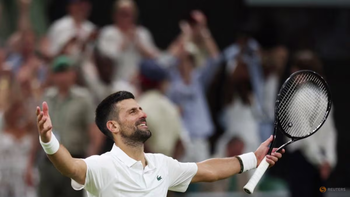 Djokovic'den Auger-Aliassime'ye 'Raket ve Yürek': Wimbledon'da Yarı Final