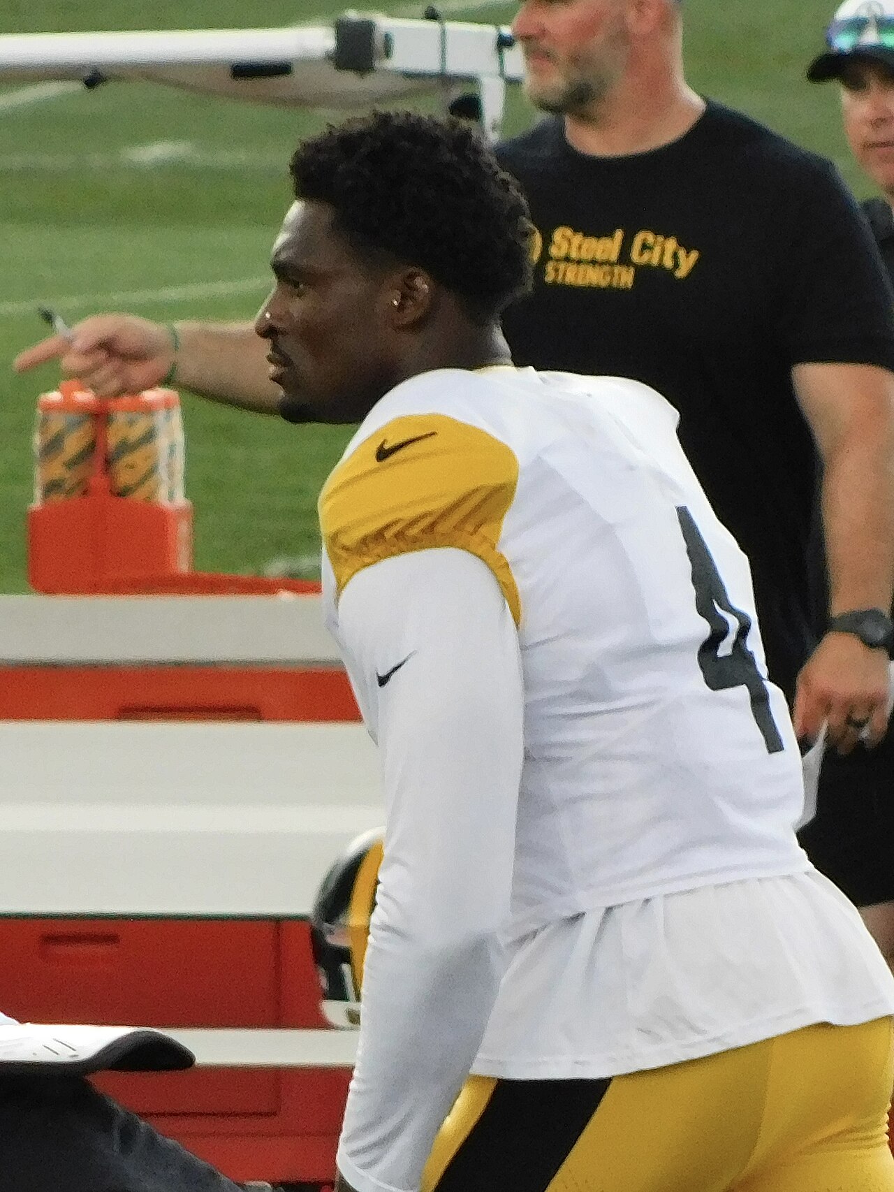 DK Metcalf, Steelers-Colts Maçı Öncesi Sauce Gardner'a Gönderme Yaptı
