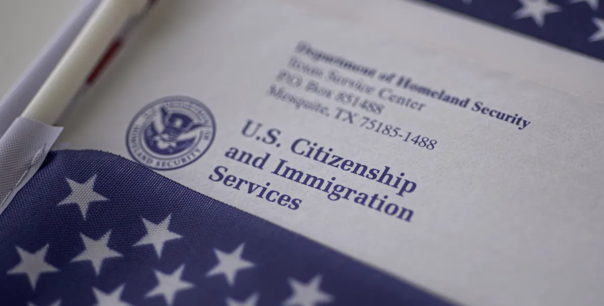 DOJ Savcısına ICE Davası Suçlaması Sonrası Hukuk Eğitimi