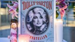 Dolly Parton, Nashville'de eşinin yanına defnedildi