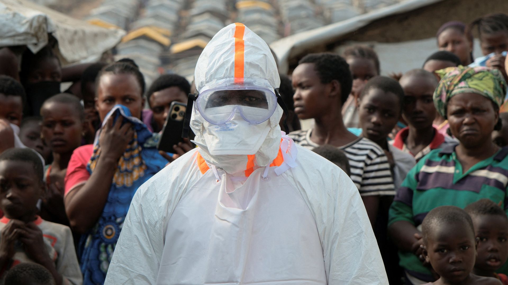 DR Kongo'da Ebola alarmı: Yerinden edilmişlerin kampında ölümler artıyor