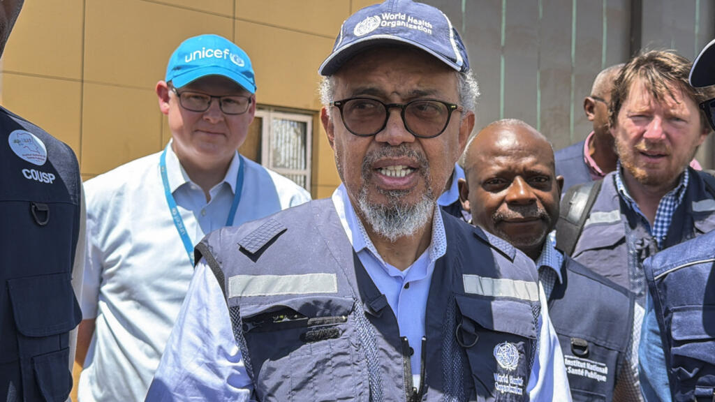 DSÖ Başkanı Ebola Vurgunu Bölgeyi Ziyaret Etti
