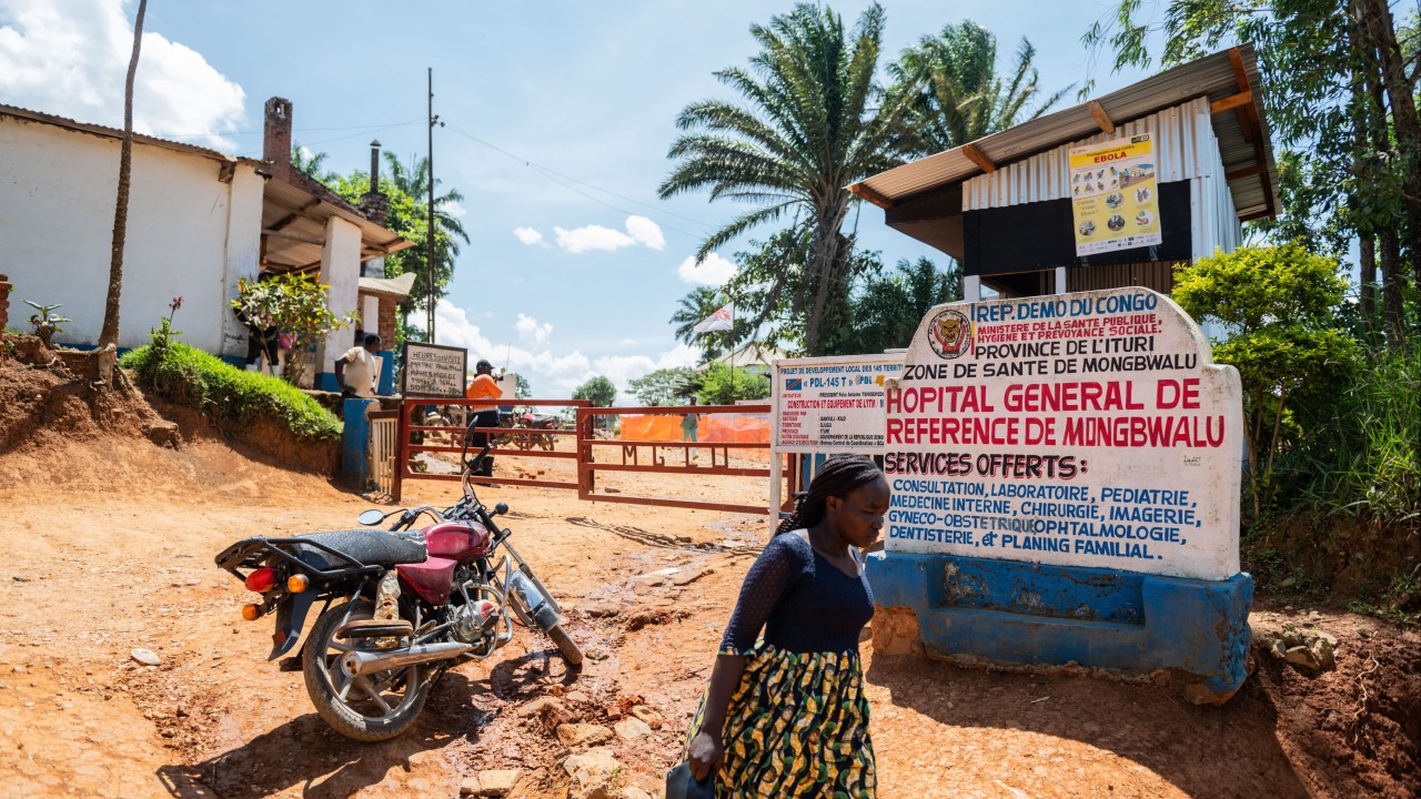 DSÖ: Orta Afrika'da Ebola Vaka Sayısı 500'e Yaklaştı