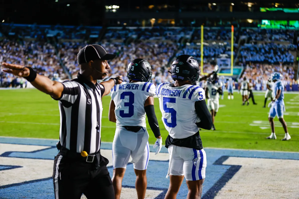 Duke Futbol Oyuncusundan Kadın Antrenöre Özür