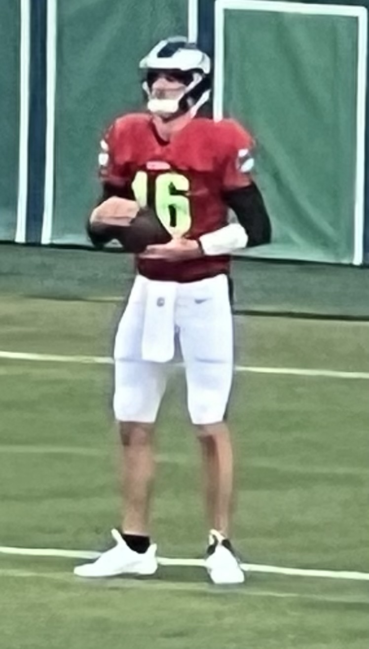 Eagles'ta Tanner McKee'ye Tom Brady Benzetmesi