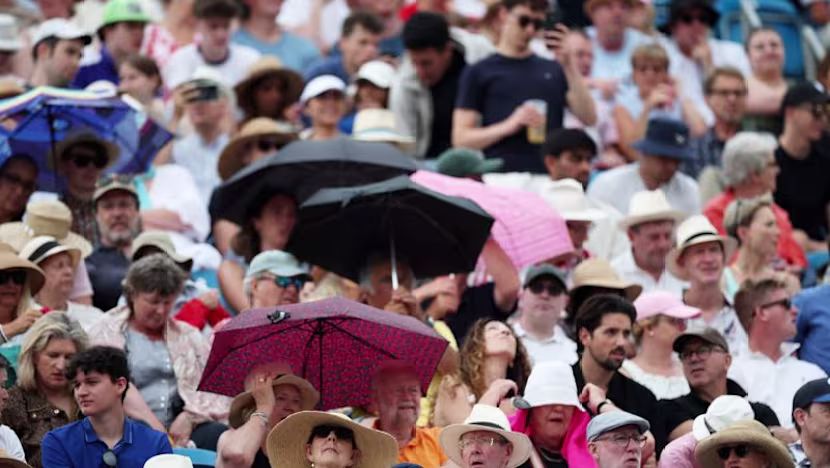 Eastbourne Açık tek erkekler finali yağmur nedeniyle Pazar'a ertelendi