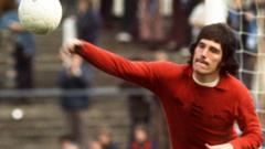 Efsane File Bekçisi Phil Parkes Hayatını Kaybetti