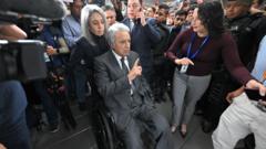 Ekvador eski Devlet Başkanı yolsuzluktan hapse atıldı