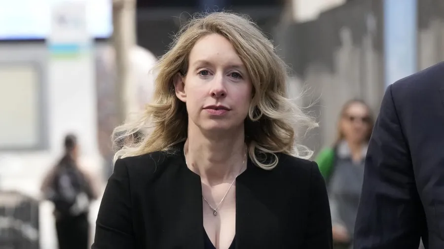Elizabeth Holmes belgeseli ABD'de 2 bin kapalı gişe yaptı