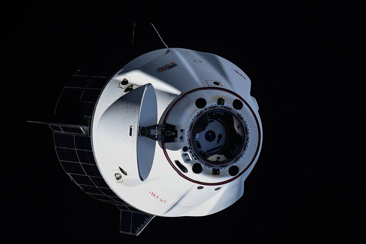 Elon Musk: SpaceX, Dragon kapsüllerini hizmet dışı bırakmayacak