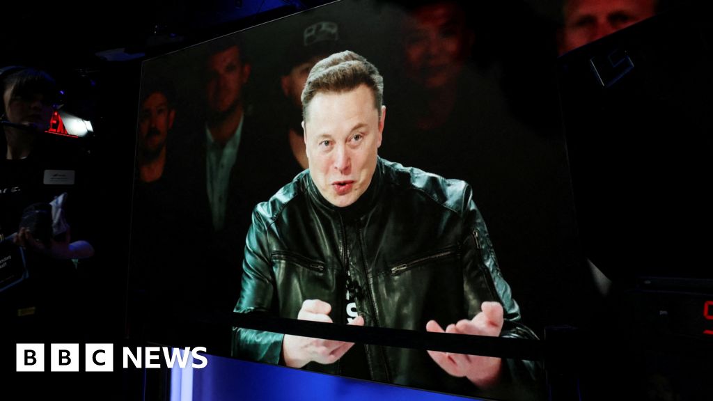 Elon Musk dünyanın ilk trilyoneri oldu: SpaceX Nasdaq'ta 2.2 trilyon dolarla işlem görmeye başladı