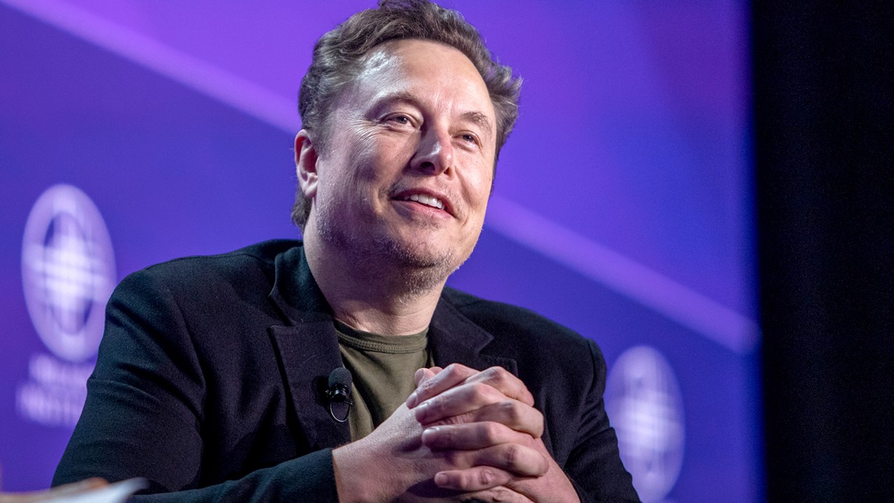 Elon Musk'ın X'i Davetli Kullanıcılara Para Transferi Hizmeti Sunuyor