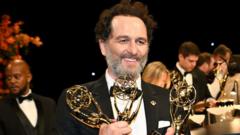 Emmy Rekoru Kıran Matthew Rhys Hakkında Bilmedikleriniz