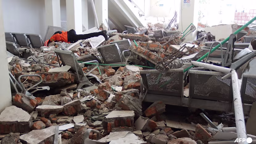 Endonezya'da Deprem Felaketi: Ölü Sayısı 40'a Yükseldi, Arama Kurtarma Çalışmaları Sürüyor