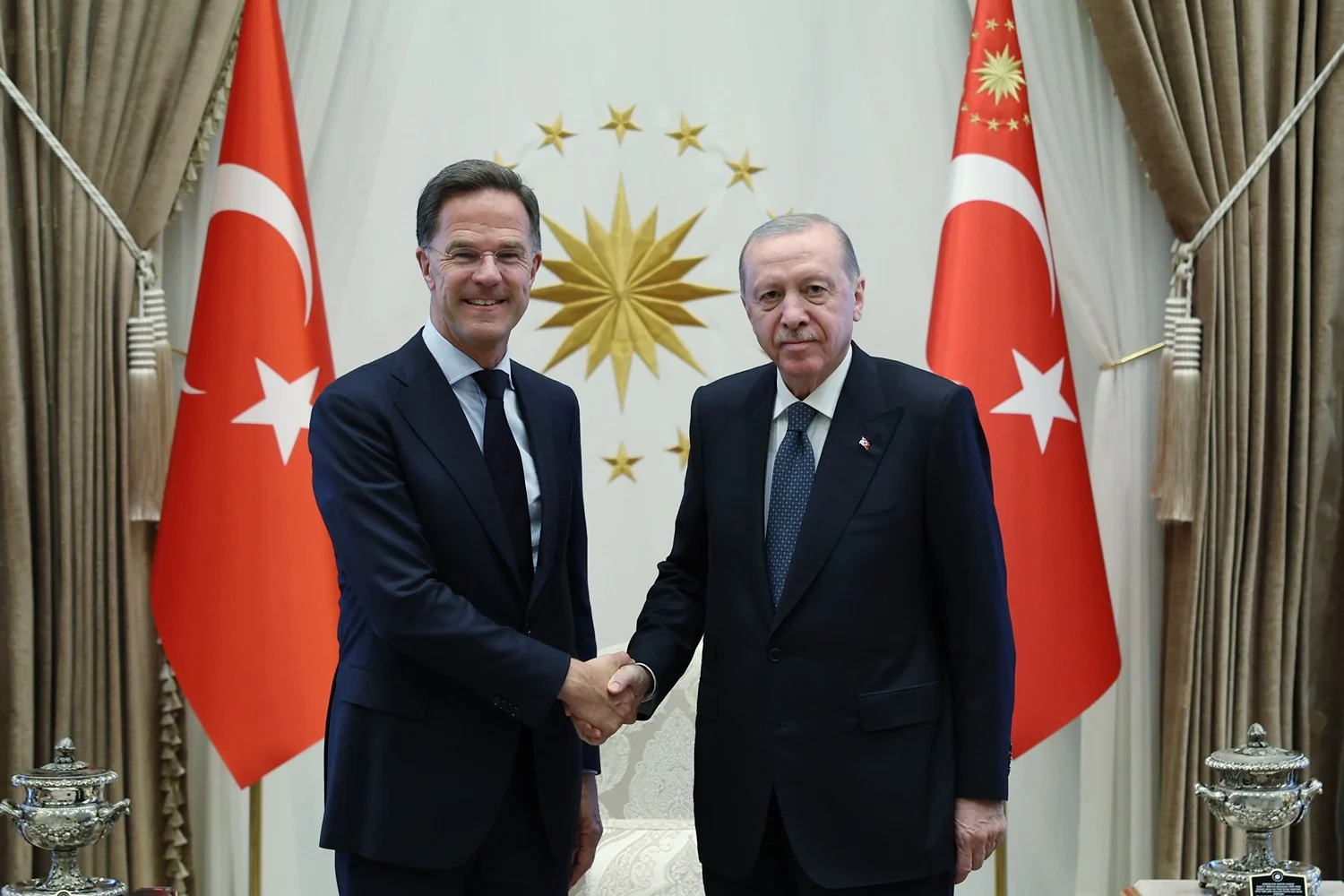 Erdoğan’ın NATO Zirvesi Tuzağı: Her Durumda Kazanan Ankara