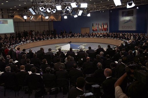 Erdoğan'dan NATO zirvesi öncesi basın özgürlüğüne darbe