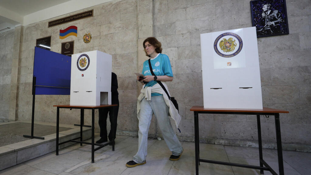 Ermenistan'da seçim: Pashinyan'ın Rusya'ya mesafesi test ediliyor