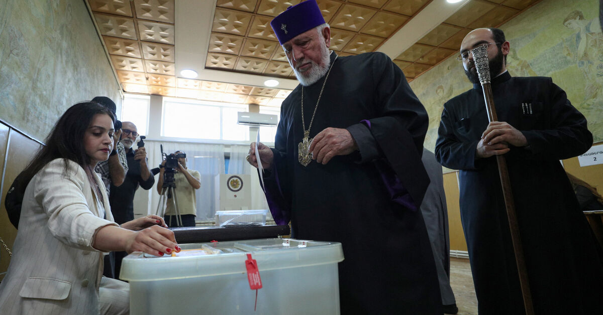 Ermenistan'da seçim sonuçları: Başbakan Paşinyan'ın partisi önde