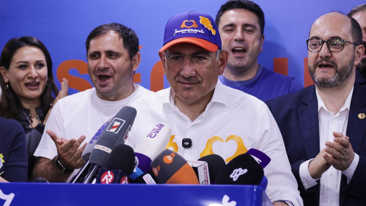 Ermenistan'da seçim zaferi Paşinyan'ın: Rusya'nın gölgesinde sandık