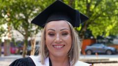 Eşini Covid'de kaybetti, hemşire oldu: İş bulup yardım edecek