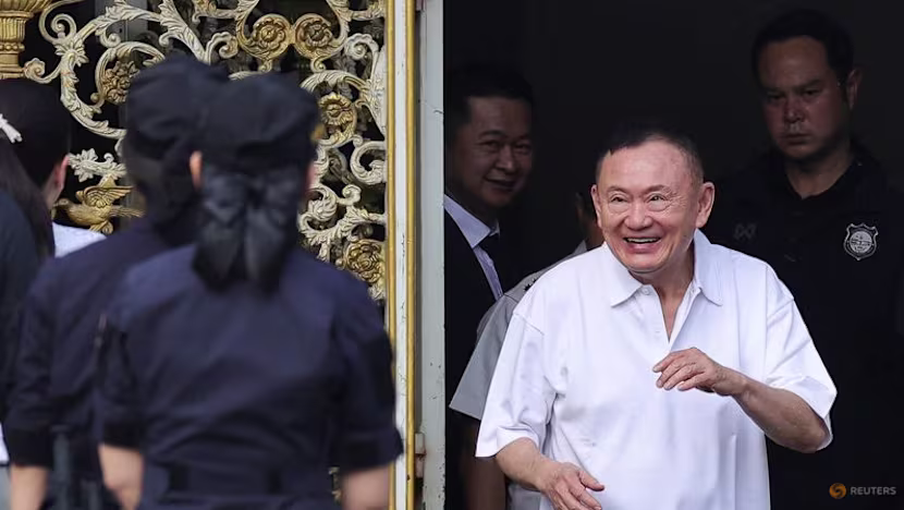 Eski Tayland Başbakanı Thaksin Kraliyet Affıyla Serbest Kalıyor
