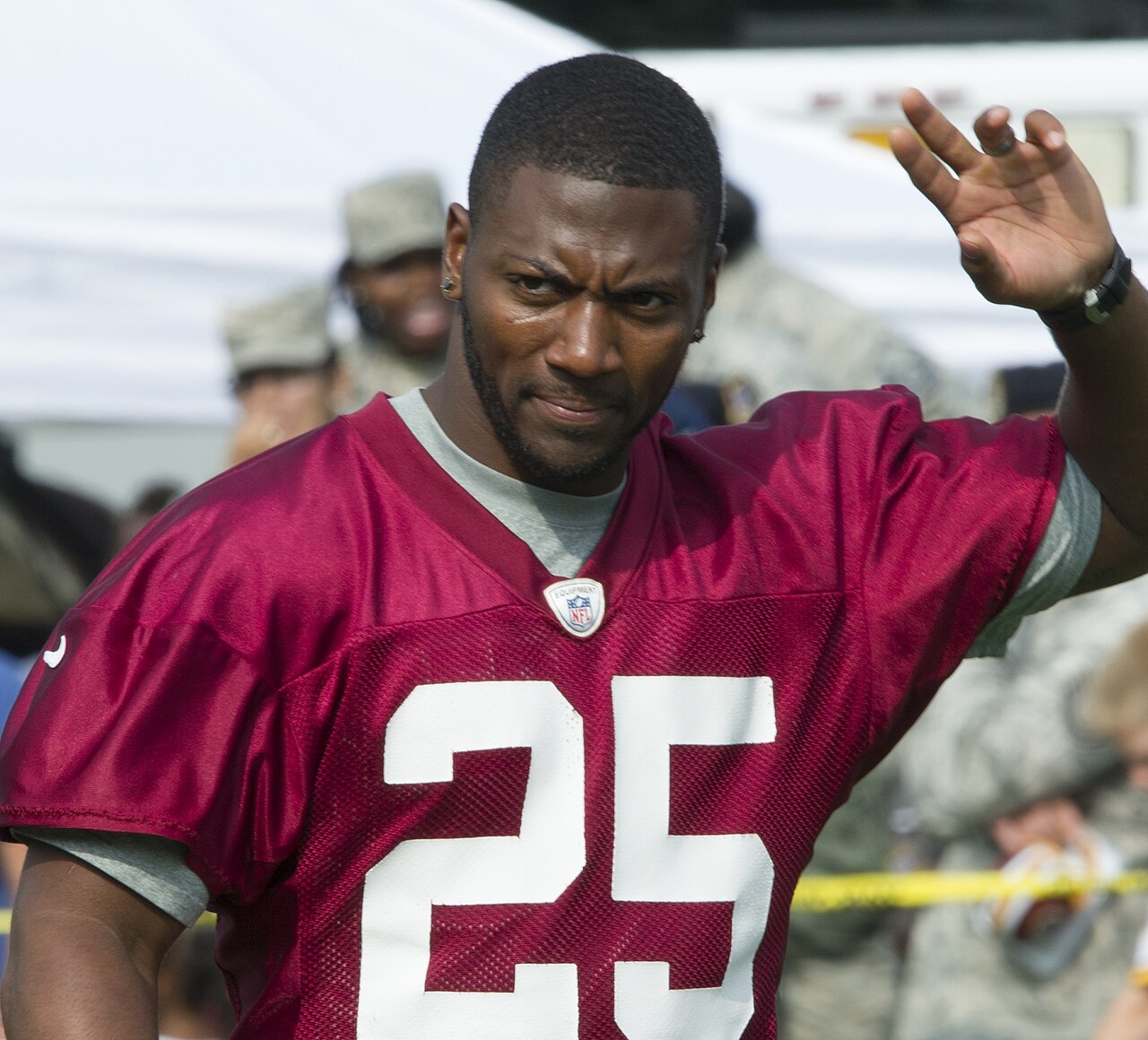 ESPN'den Kovulan Ryan Clark Gözyaşlarını Tutamadı