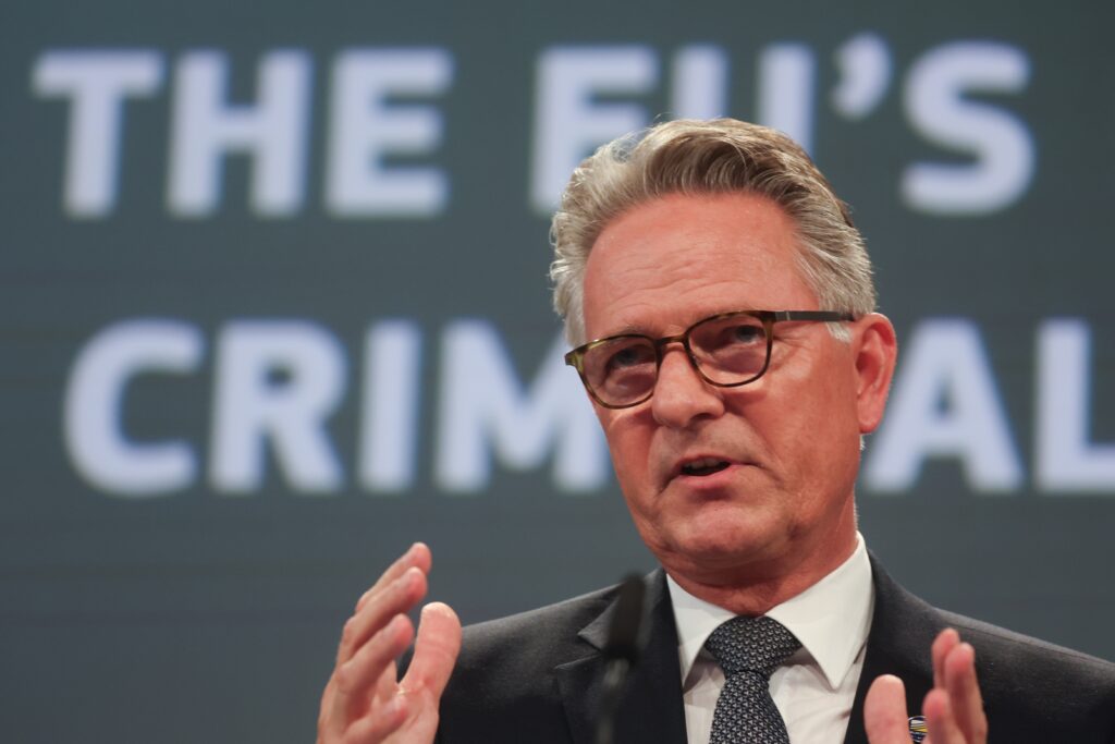 Europol'ün Yapay Zeka Takviyesi Gizlilik Endişelerini Artırdı