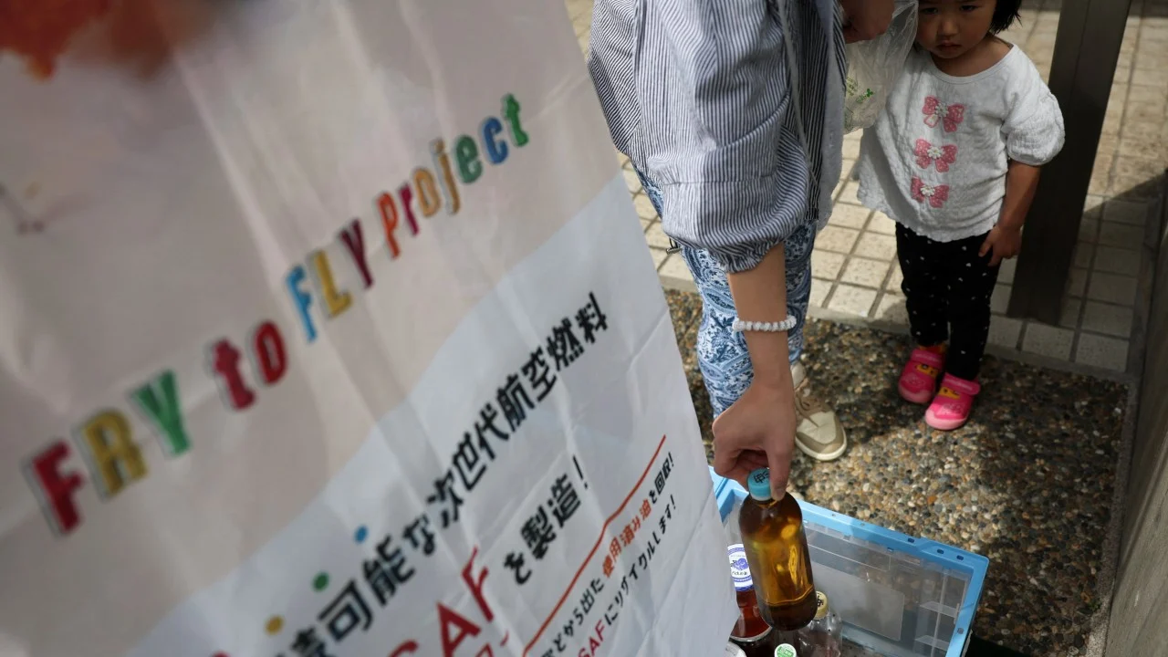 Evdeki kızartma yağından uçak yakıtı: Japonya'nın çevreci çözümü