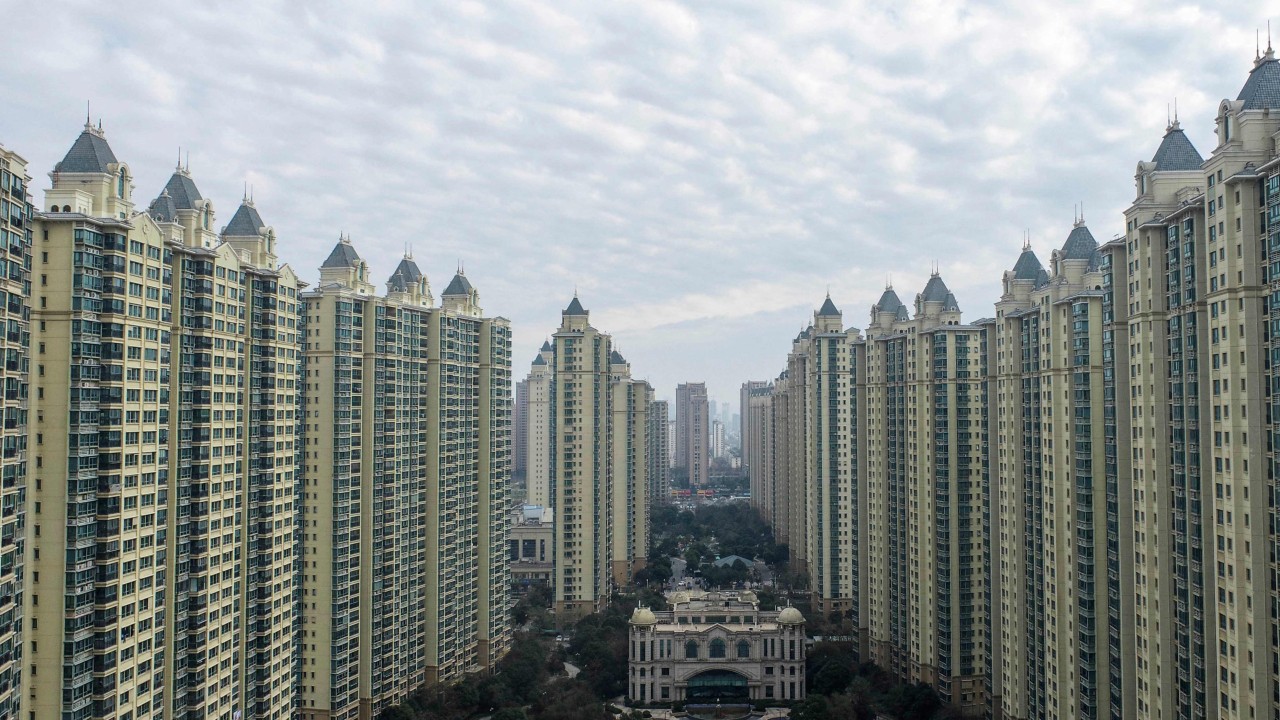 Evergrande'nin iflas başvurusu kabul edildi: Kurucunun müebbet hapsi sonrası dev iflas