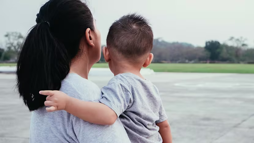 Evli Olmayan Ebeveynler Kendi Çocuklarını Evlat Ediniyor