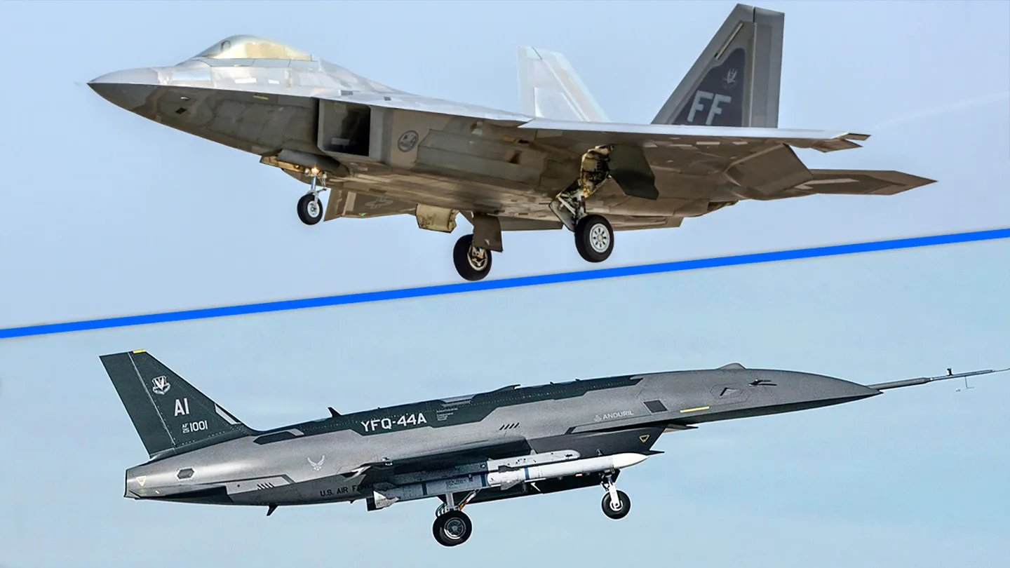 F-22 Pilotu İlk Kez Kokpitten FQ-44 Savaş Drone'unu Kontrol Etti