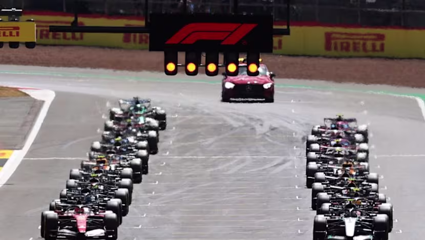 F1'de 50 yıldır kadın pilot yok