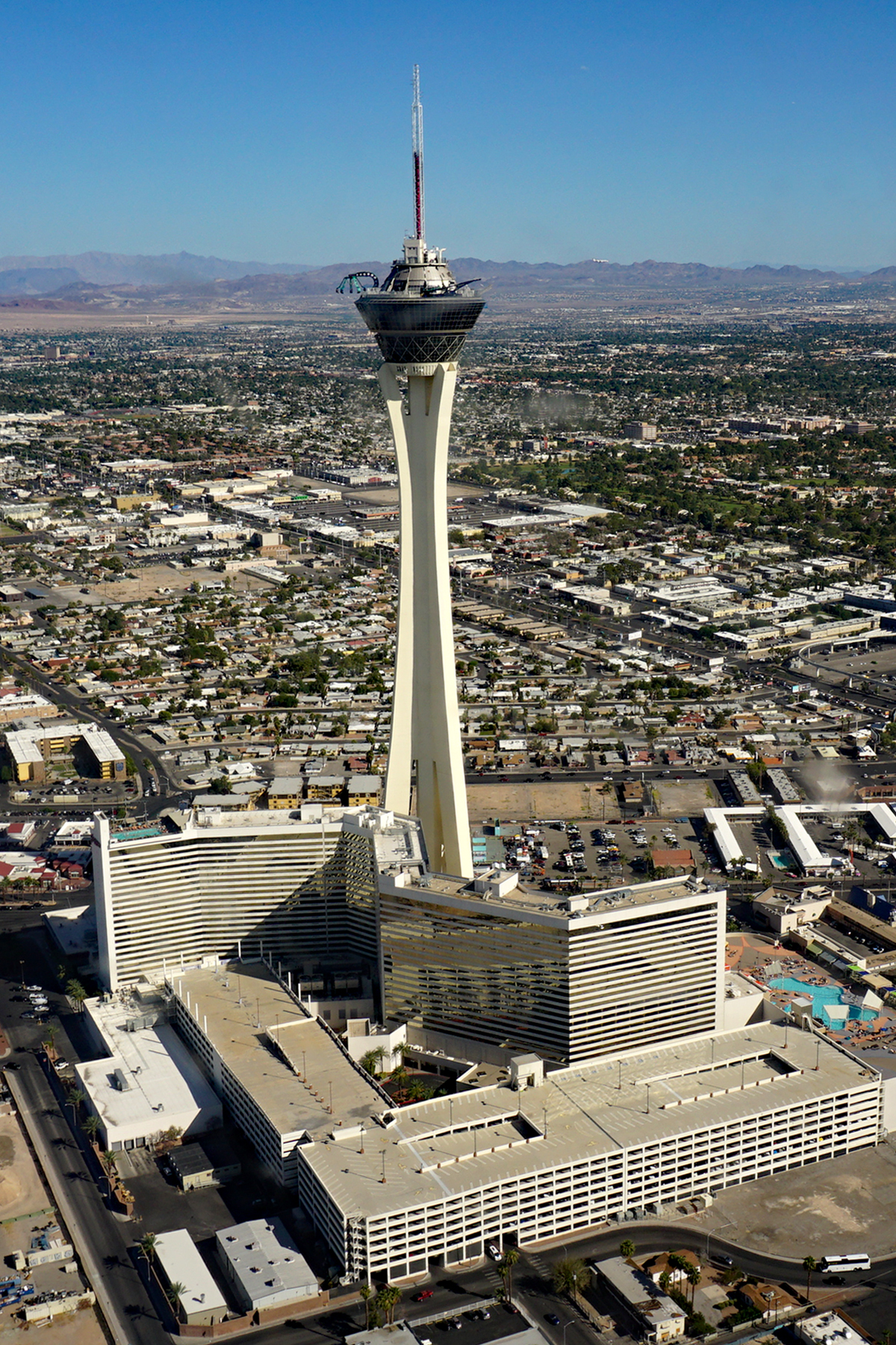 FAA, Las Vegas çıkışlı uçaktan kapı kopmasını soruşturuyor