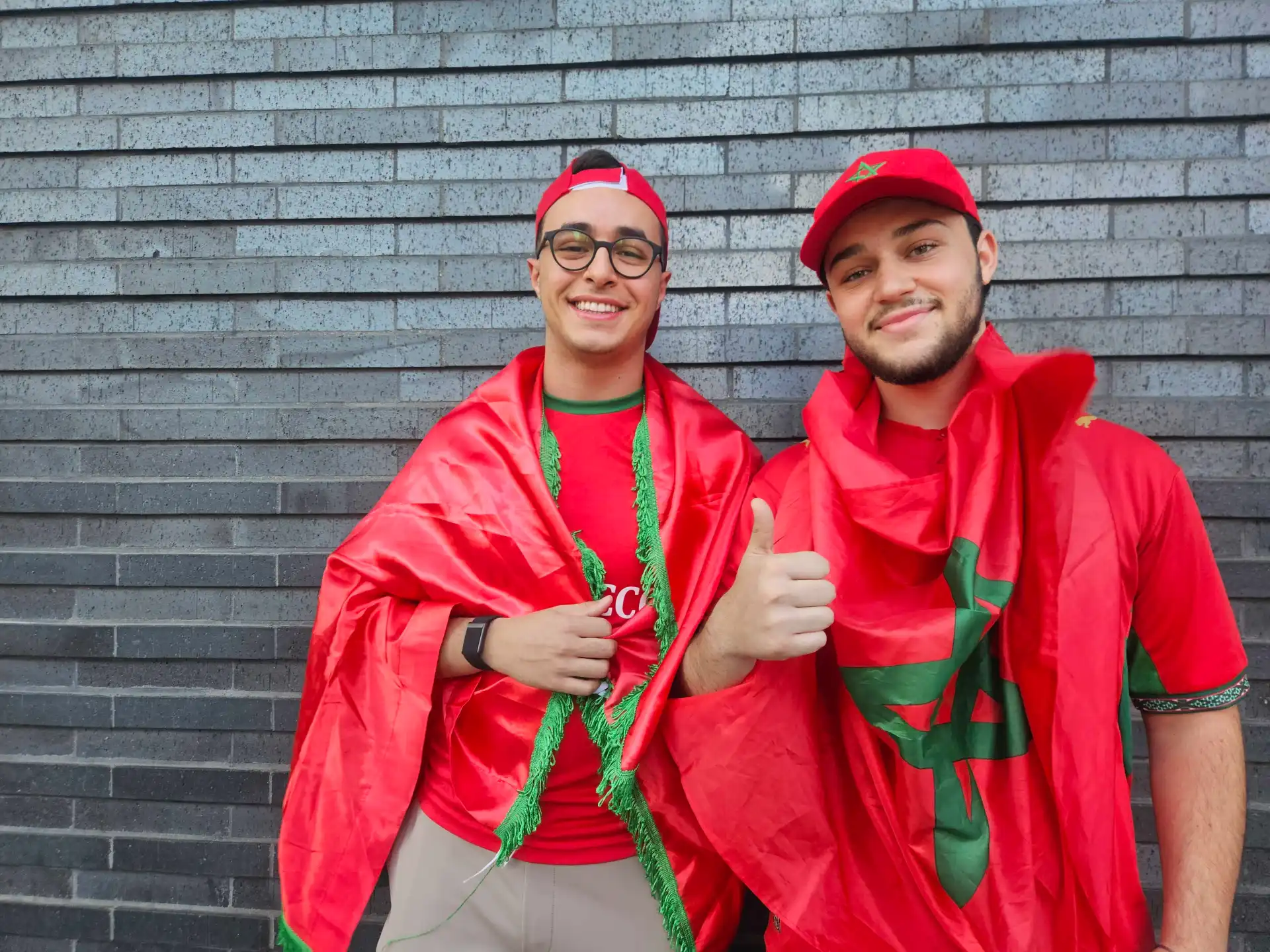 Fas taraftarları Boston'u kırmızıya boyadı, Fransa uyarısı
