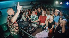 Fatboy Slim, Brighton'daki efsanevi müzik mekanını kurtarmaya koştu