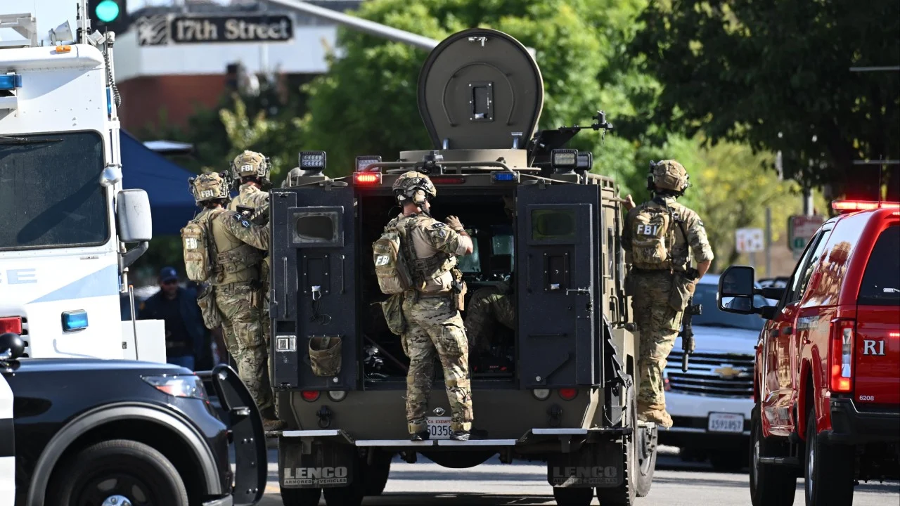 FBI, Kaliforniya'da Rehin Alan Şüpheliyi Öldürdü