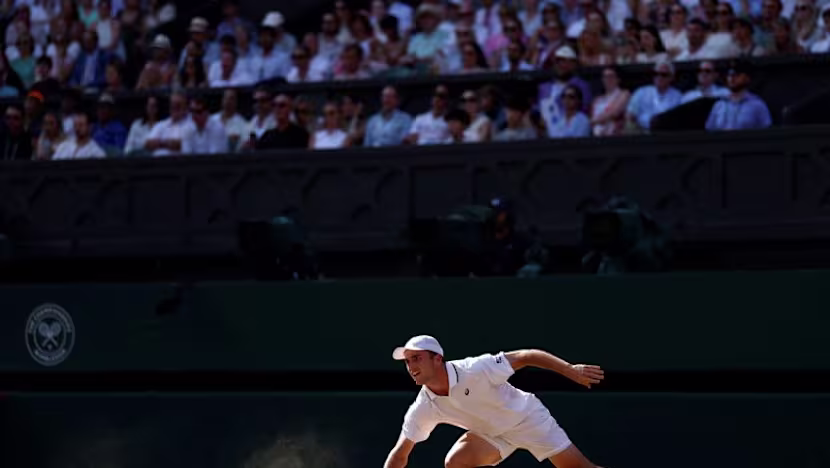 Fery, Djokovic'e Karşı Tarihi Anı Bekliyor