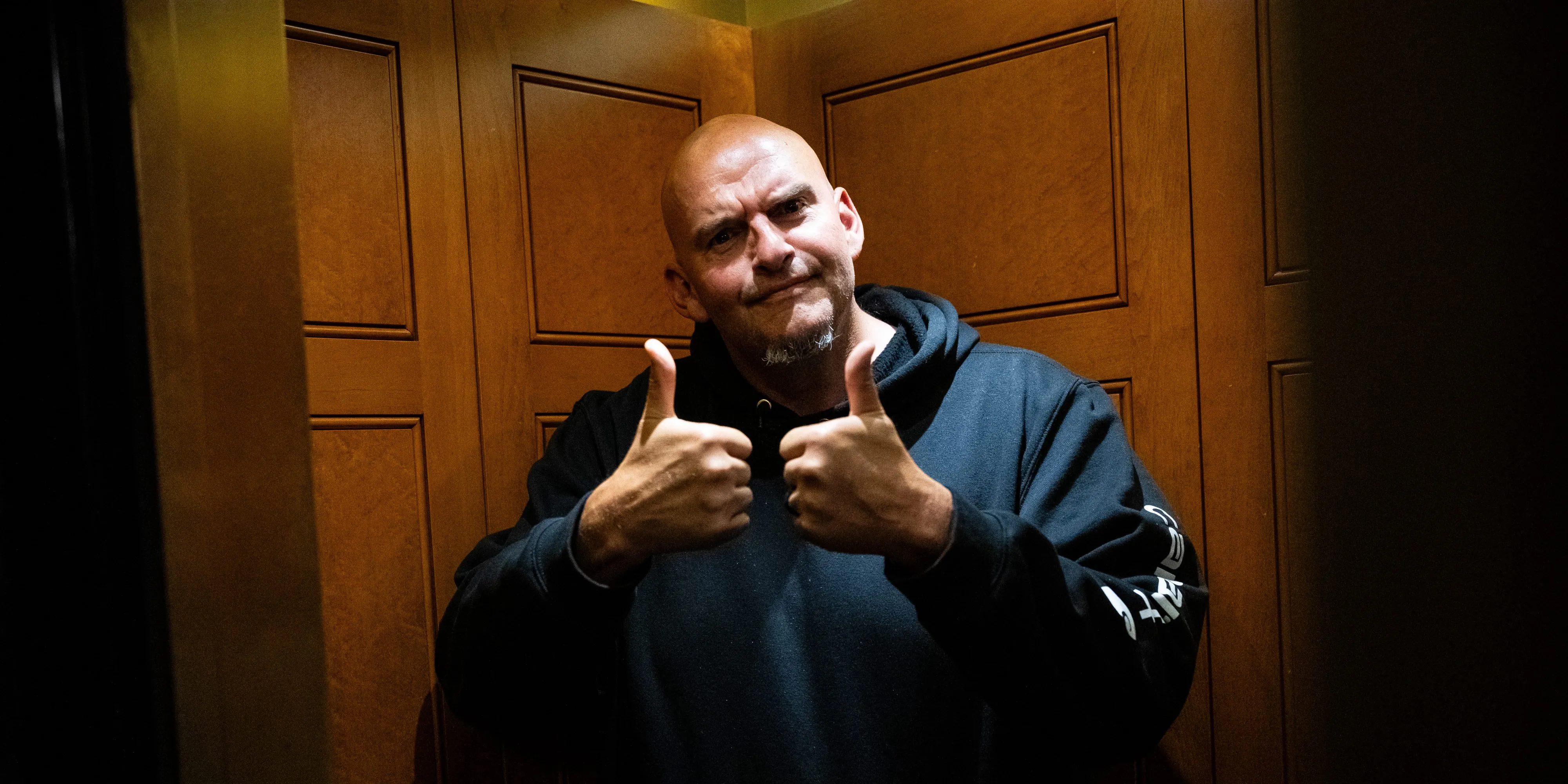 Fetterman, İsrail ve İlgi Tutkusuyla Demokrat Parti'den Ayrılma Sinyali Veriyor