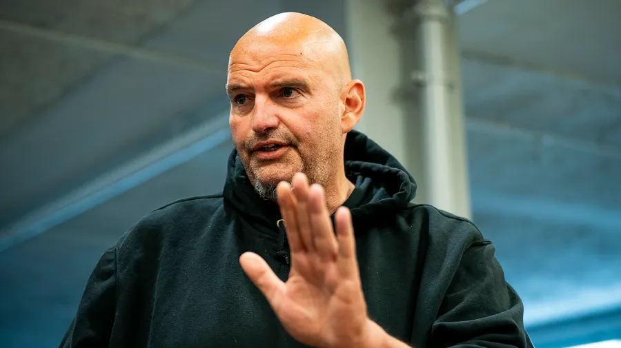 Fetterman Demokrat Parti'deki Yerini Savundu