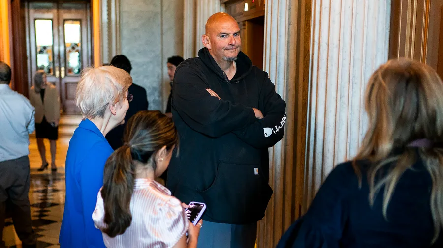 Fetterman Fox News yöneticileriyle inzivaya katıldı