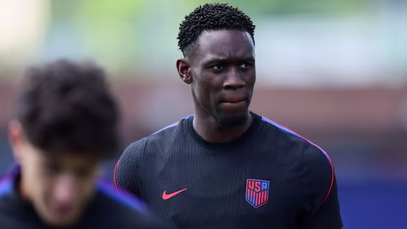 FIFA, Balogun'un Kırmızı Kart Cezasını Trump'ın Müdahalesiyle Erteledi