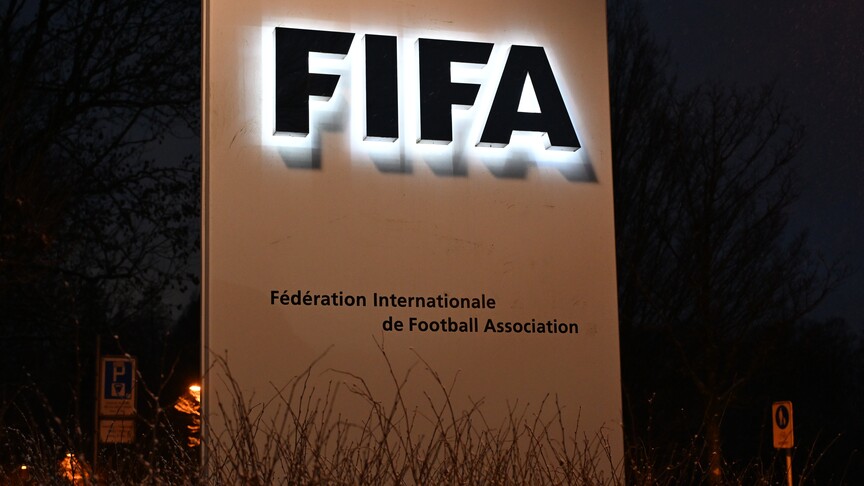 FIFA, hakemin tartışmalı el hareketinde 'kanıt bulamadı