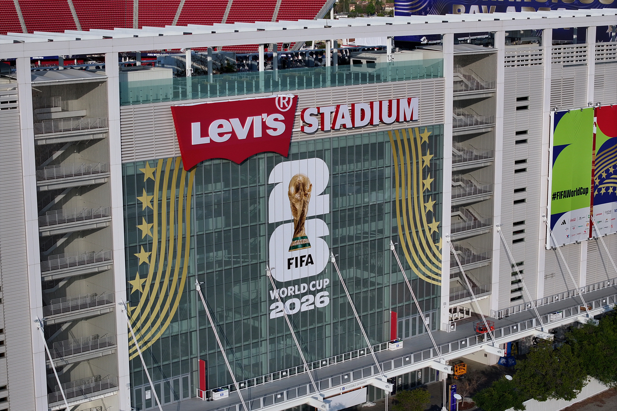 FIFA ve Katar: Futbol Sahasında Gerçek Politika