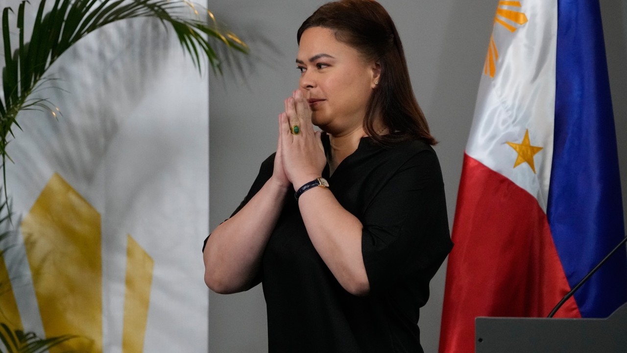 Filipinler’de başkan yardımcısı için azil süreci kızışıyor