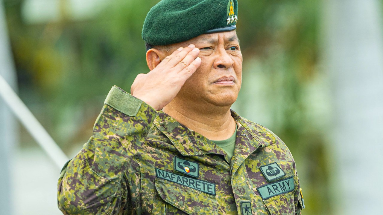 Filipinler bölgesel gerilim ortamında orduya savaş gazisi atadı