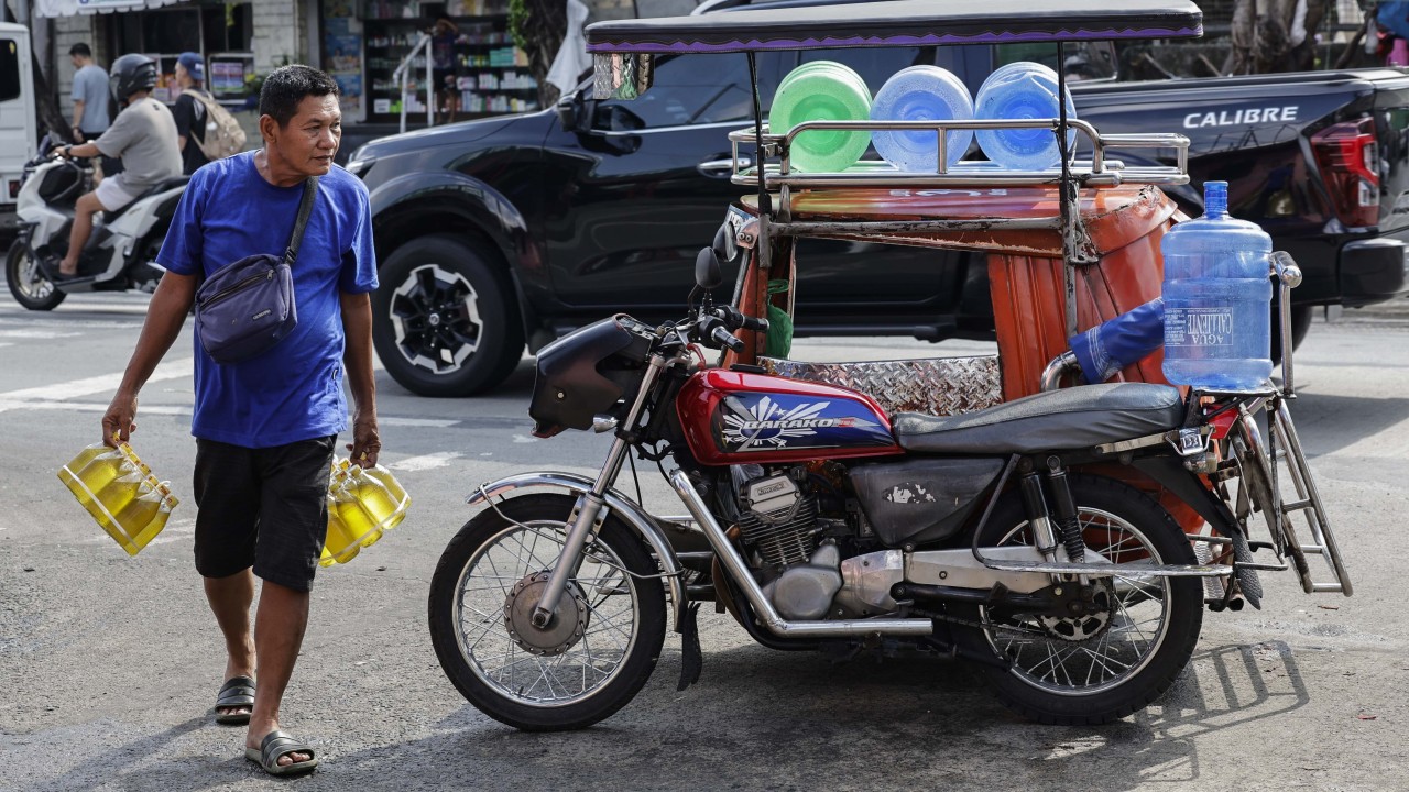 Filipinler'de Ekonomik Karanlık mı