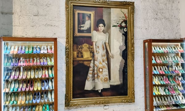 Filipinler Mahkemesi Imelda Marcos'u Aklandı